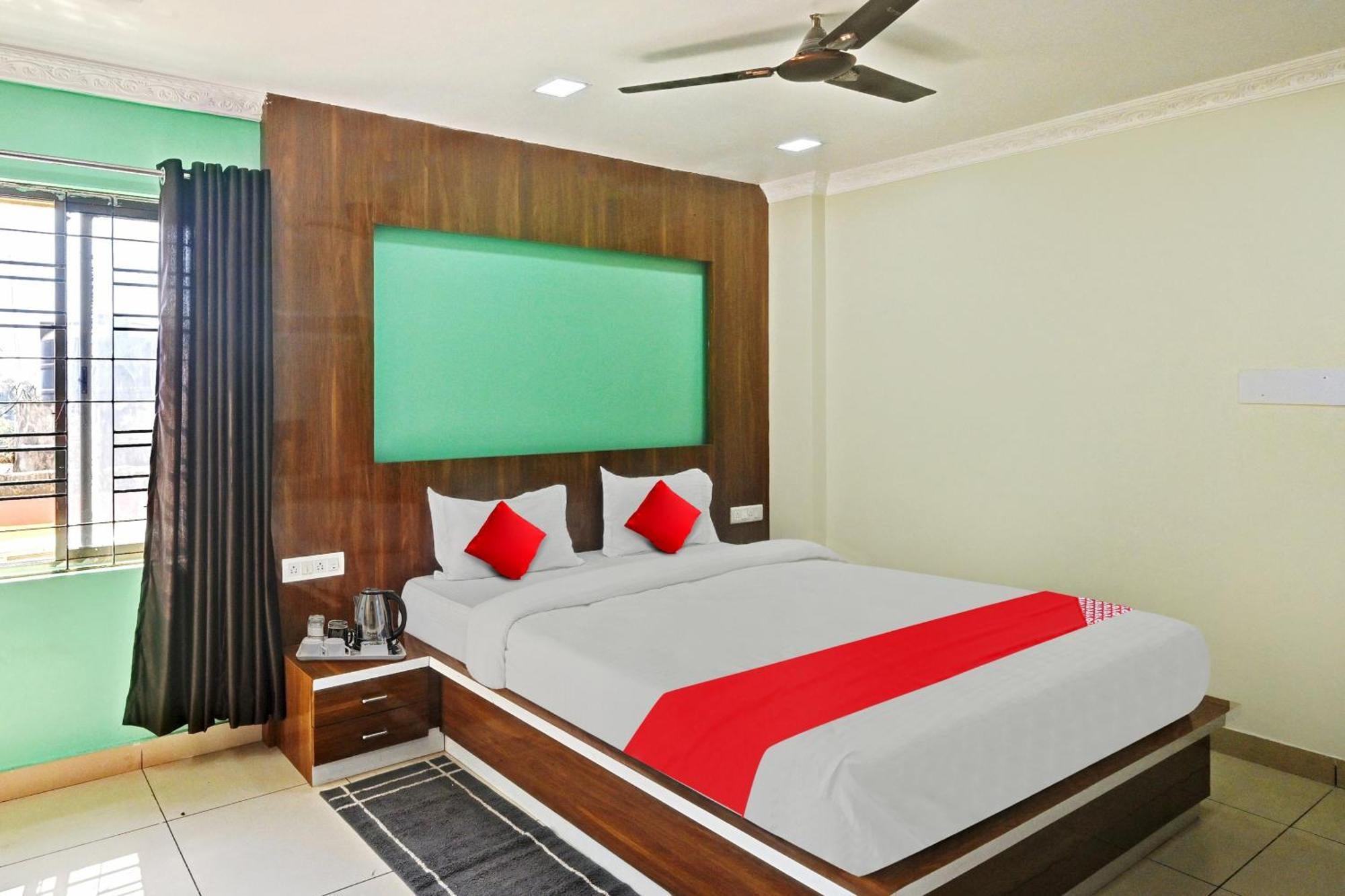 Hotel O Hi5 Days Inn Premium Бхубанешвара Номер фото