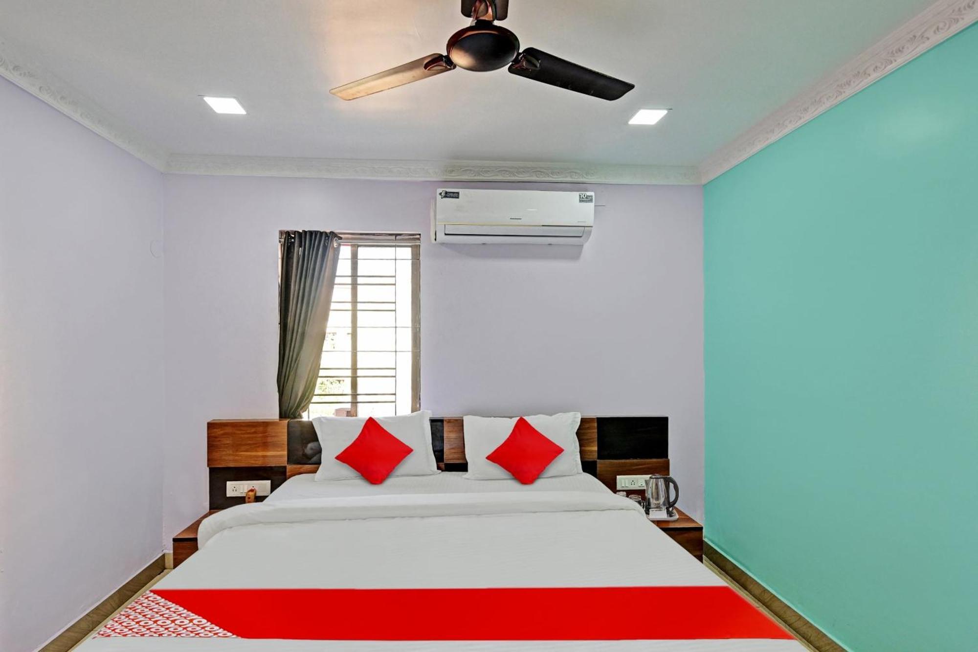 Hotel O Hi5 Days Inn Premium Бхубанешвара Номер фото